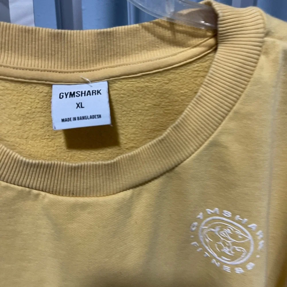 Gymshark sweater - Picture 2 of 5